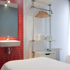 Отель Hostal Nitzs Bcn Стандартный номер с различными типами кроватей (общая ванная комната) фото 3