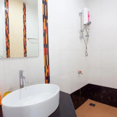 Отель Baan Sutra Guesthouse 3* Номер Делюкс с различными типами кроватей фото 9