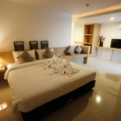 Отель Memo Suite Pattaya Люкс