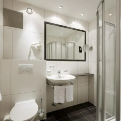 Отель Alpenhotel Laurin 3* Улучшенный номер фото 8
