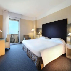 National Hotel 4* Номер Делюкс двуспальная кровать фото 4