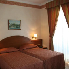 Hotel Squarciarelli 3* Номер категории Эконом с двуспальной кроватью фото 2