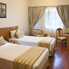 Landmark Plaza Hotel 3* Стандартный номер с различными типами кроватей фото 6