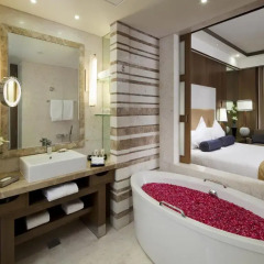 Crowne Plaza Hotel New Delhi Okhla 5* Стандартный номер с различными типами кроватей фото 3