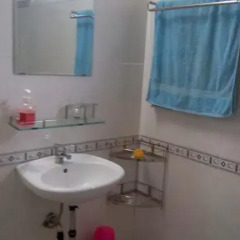 Отель De Vong Revierside Homestay ванная фото 2