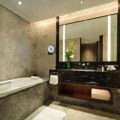 Отель InterContinental Shanghai Hongqiao NECC Улучшенный номер с двуспальной кроватью фото 2
