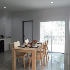 Отель The Little Box House Krabi 3* Коттедж с различными типами кроватей фото 12