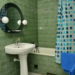 Mini Hotel Vesna Семейные номера Комфорт с двуспальной кроватью фото 12