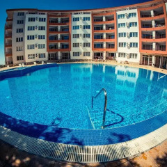 Апартаменты GT Riviera Fort Beach Apartments Равда бассейн