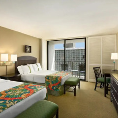 Отель Waikiki Beachcomber by Outrigger 3* Стандартный номер с различными типами кроватей фото 12
