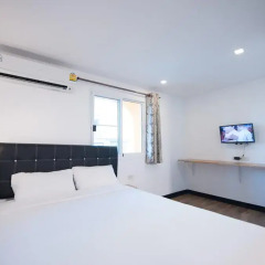 Hoppers Place Donmuang Hostel Номер Делюкс фото 8