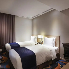 Отель Travelodge Myeongdong Euljiro 3* Стандартный номер с различными типами кроватей фото 2