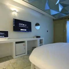 The Ace Hotel сейф в номере