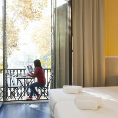 Ramblas by Pillow Hostel - Adults only Стандартный номер с различными типами кроватей фото 13