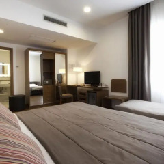 Hotel Plaza 4* Номер Комфорт с различными типами кроватей фото 4
