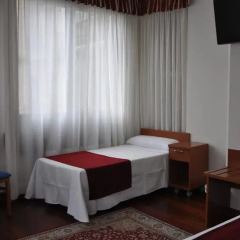 Отель Pension Alameda Испания, Сан-Себастьян - отзывы, цены и фото номеров - забронировать отель Pension Alameda онлайн удобства в номере фото 2