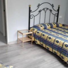 Отель Albergue La Casona Del Peregrino Стандартный номер с различными типами кроватей фото 2