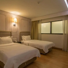 Thee Bangkok Hotel 3* Улучшенный номер с различными типами кроватей фото 15