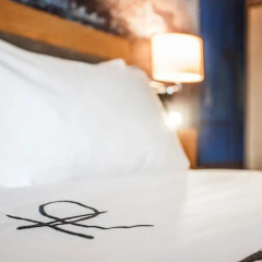 Hennessy Park Hotel 4* Стандартный номер с различными типами кроватей