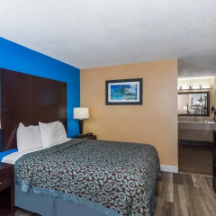 Отель Days Inn by Wyndham Sarasota Bay 2* Стандартный номер с различными типами кроватей фото 4