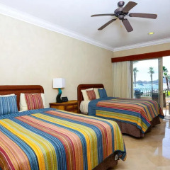 Отель Medano Beach Villas Кабо-Сан-Лукас комната для гостей фото 5