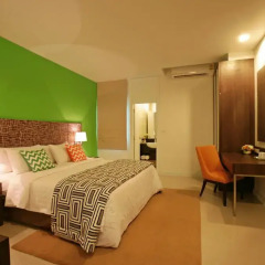 Отель Legacy Express Sukhumvit By Compass Hospitality 3* Улучшенный номер