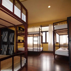 Niras Bankoc Cultural Hostel Кровать в общем номере с двухъярусной кроватью фото 2