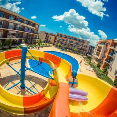 Holiday Garden Hotel бассейн фото 2