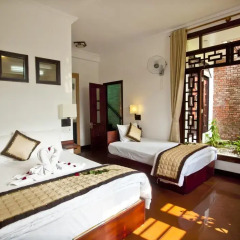 Отель Flower Garden Homestay 3* Номер Делюкс фото 8