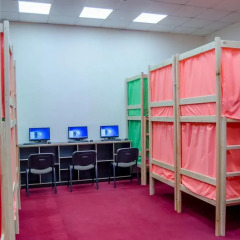 Отель Рай Кровать в общем номере