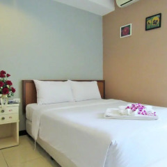 Отель JL Bangkok 3* Улучшенный номер с различными типами кроватей фото 4