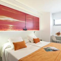 Отель Apartamentos Playas Cas Saboners Улучшенные апартаменты с различными типами кроватей фото 9