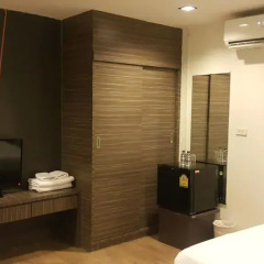 H2 Hotel 3* Номер Делюкс фото 15