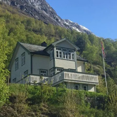 Отель Vollsnes Feriehus 3* Улучшенные апартаменты с различными типами кроватей фото 12