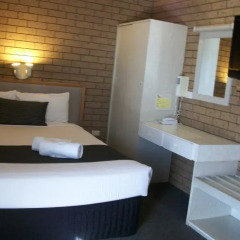 Отель Country Home Motor Inn 3* Стандартный номер с различными типами кроватей фото 3