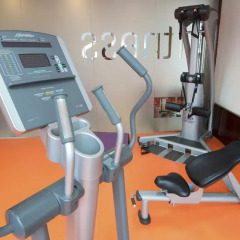 Hotel Madrid Plaza de Espana managed by Melia фитнесс-зал фото 2