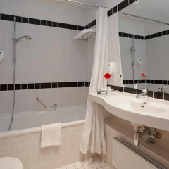 AZIMUT Hotel Munich 3* Стандартный номер с различными типами кроватей фото 8