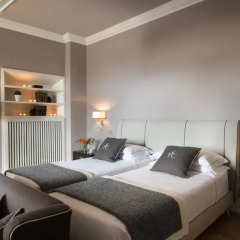 Отель Tornabuoni Suites Collection 3* Люкс с различными типами кроватей фото 2