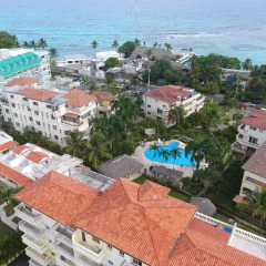 Отель Residencial Las Palmeras de Willy Доминикана, Бока Чика - отзывы, цены и фото номеров - забронировать отель Residencial Las Palmeras de Willy онлайн пляж