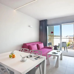 Апартаменты Ryans Ibiza Apartments - Adults Only Апартаменты с различными типами кроватей фото 3