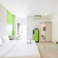 Отель The Fifth Residence 3* Улучшенный номер с различными типами кроватей фото 9