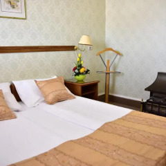 Hotel Lav 3* Номер категории Эконом с двуспальной кроватью фото 4