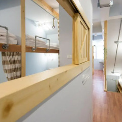 Barn And Bed Hostel Кровать в общем номере фото 3