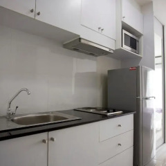 Отель Ratchy Condo Банг-Саре в номере фото 2