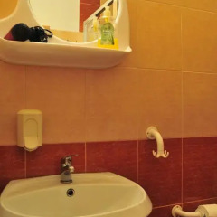 Hostel Alia Стандартный номер с различными типами кроватей фото 20