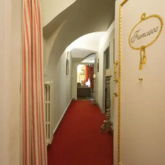 Отель Palazzo Magnani Feroni, All Suite - Residenza D'Epoca 5* Люкс с различными типами кроватей фото 6