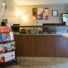 Отель NUVO Hotel Suites Канада, Калгари - отзывы, цены и фото номеров - забронировать отель NUVO Hotel Suites онлайн питание фото 2