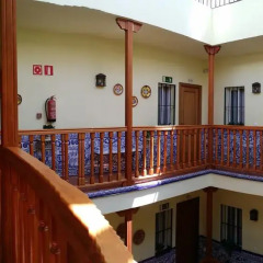Отель Pensión Doña Trinidad интерьер отеля