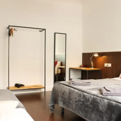 Отель Sweet BCN Traveller House комната для гостей фото 3