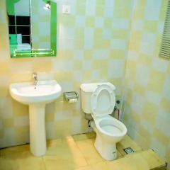 Отель Power Mike Guest House ванная фото 2